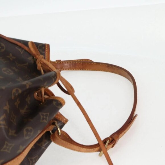 LOUIS VUITTON Monogram Noe Shoulder Bag - Picture 10 of 16